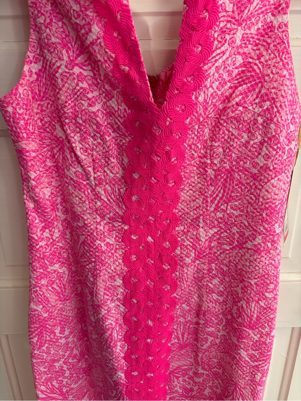 Lilly Pulitzer Target hot pink shift dress. NWT from 2015 collection. Size 6. - Picture 2 of 6